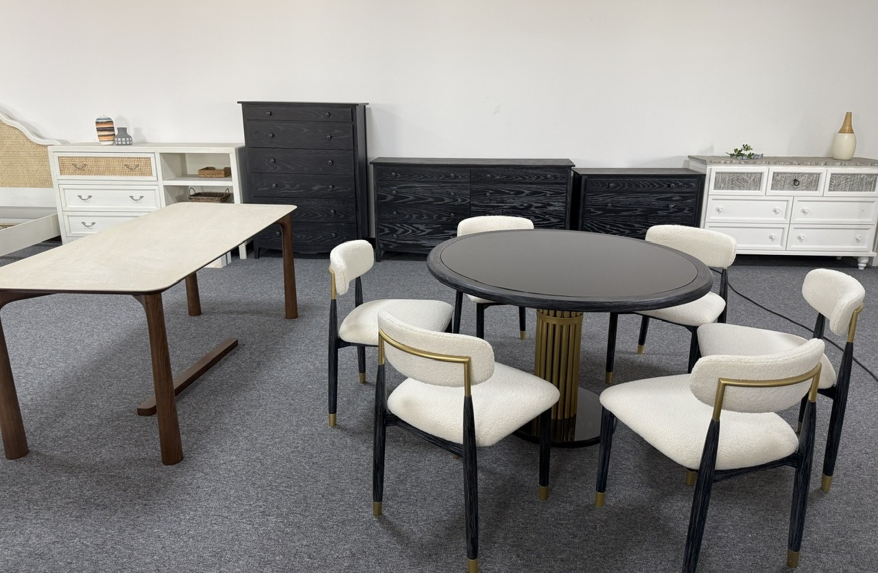 R1 8d7316dc1350f3858348f82371822aa0