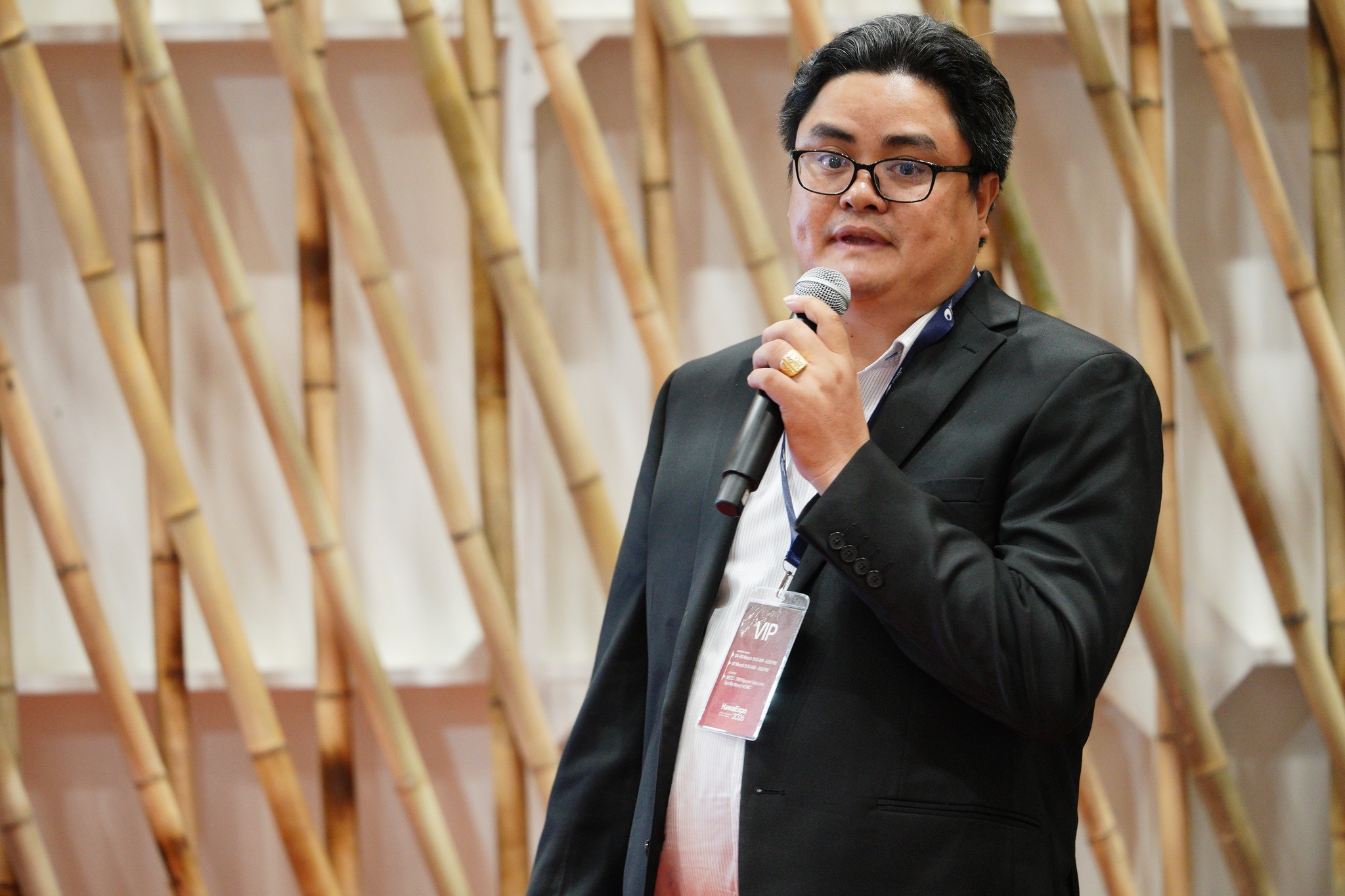 Giai ma ky thuat Ong Le Xuan Phong