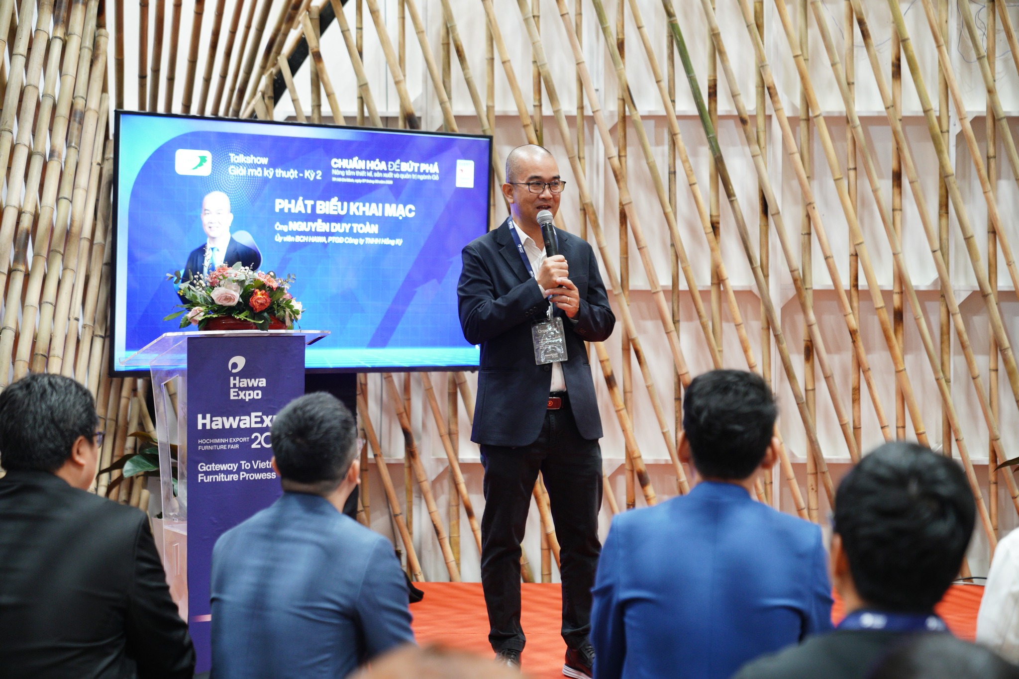 Giai ma ky thuat Ong Nguyen Duy Toan